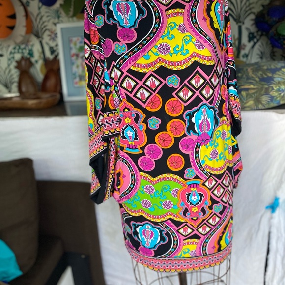 Trina Turk batwing sleeve blouse/dress/sun coverup - Picture 4 of 5